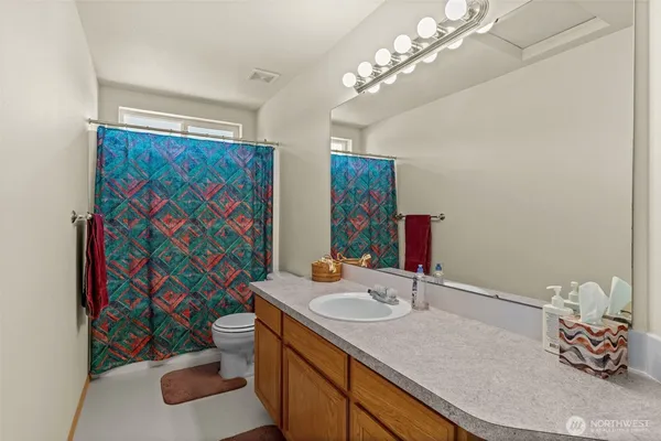 $490,000 | 20505 190th Avenue East, Orting, WA 98360