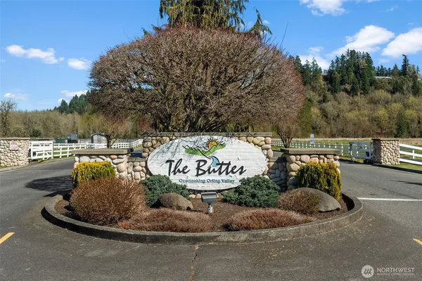 $490,000 | 20505 190th Avenue East, Orting, WA 98360