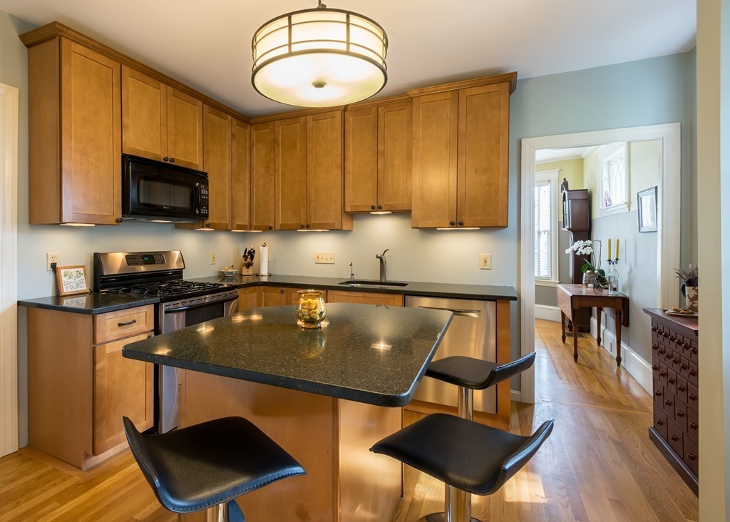 33 Millett Road, Unit 33 Swampscott, MA 01907 - Photo 12 of 26 Gallery Image 12