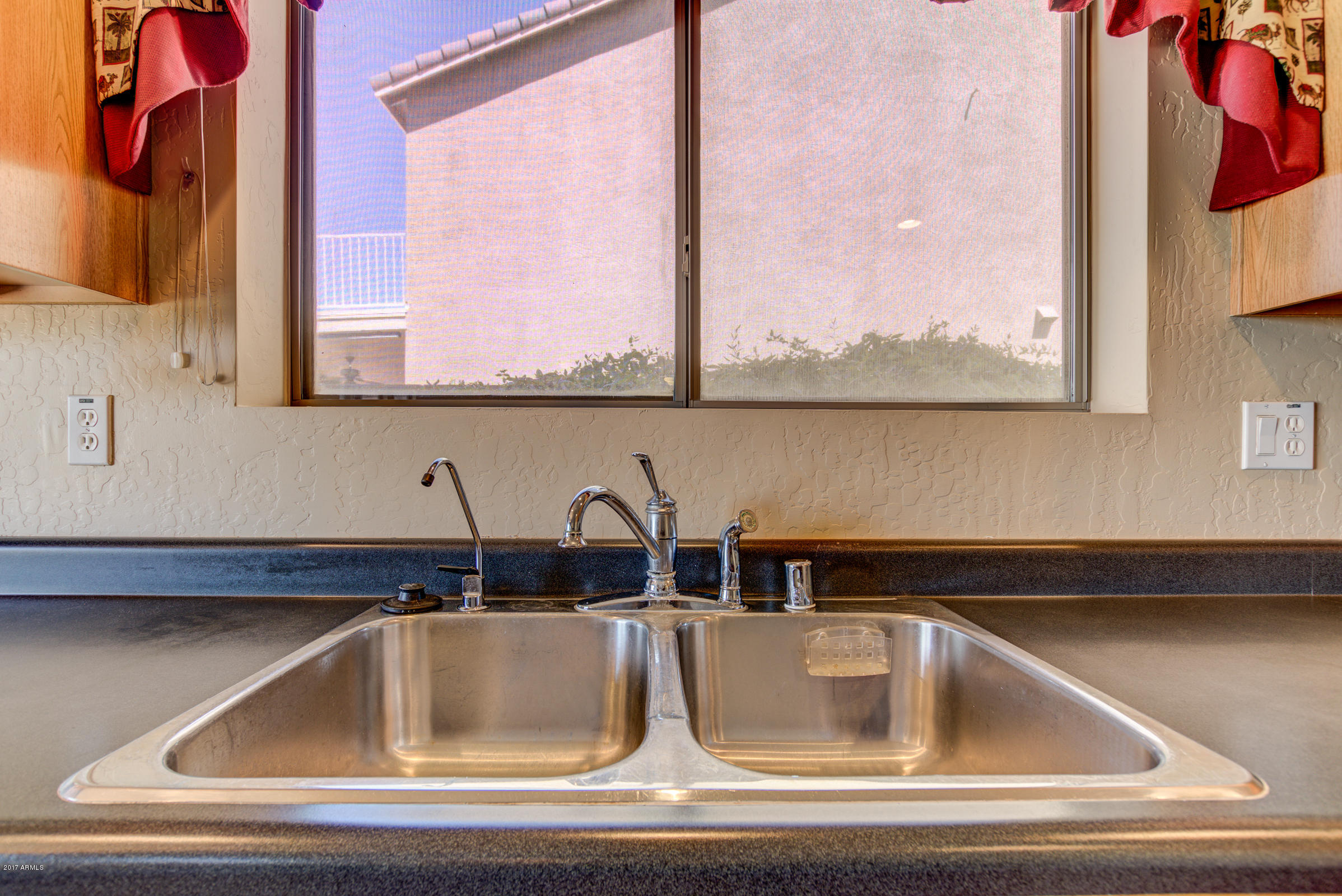 1314 East Pedro Road Phoenix, AZ 85042 - Photo 18 of 73 1314 E Pedro Rd-22
