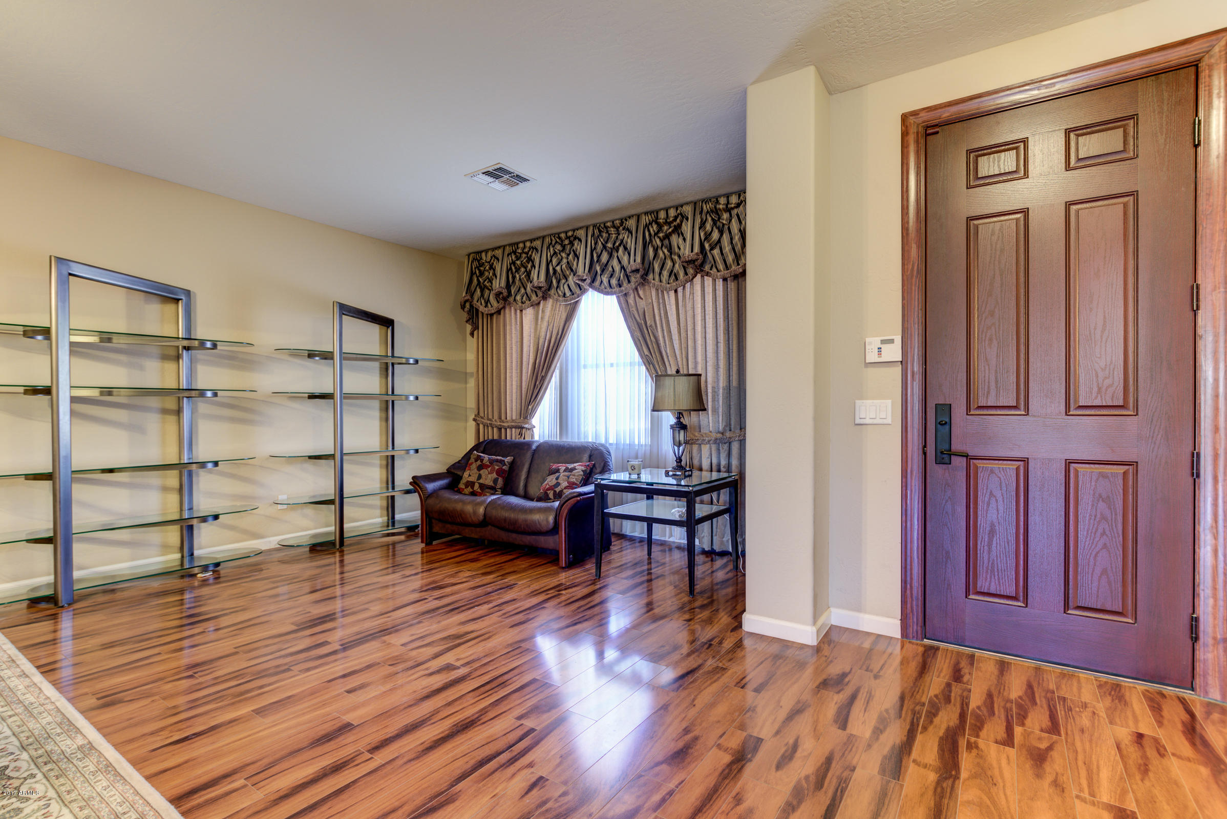 1314 East Pedro Road Phoenix, AZ 85042 - Photo 4 of 73 1314 E Pedro Rd-7