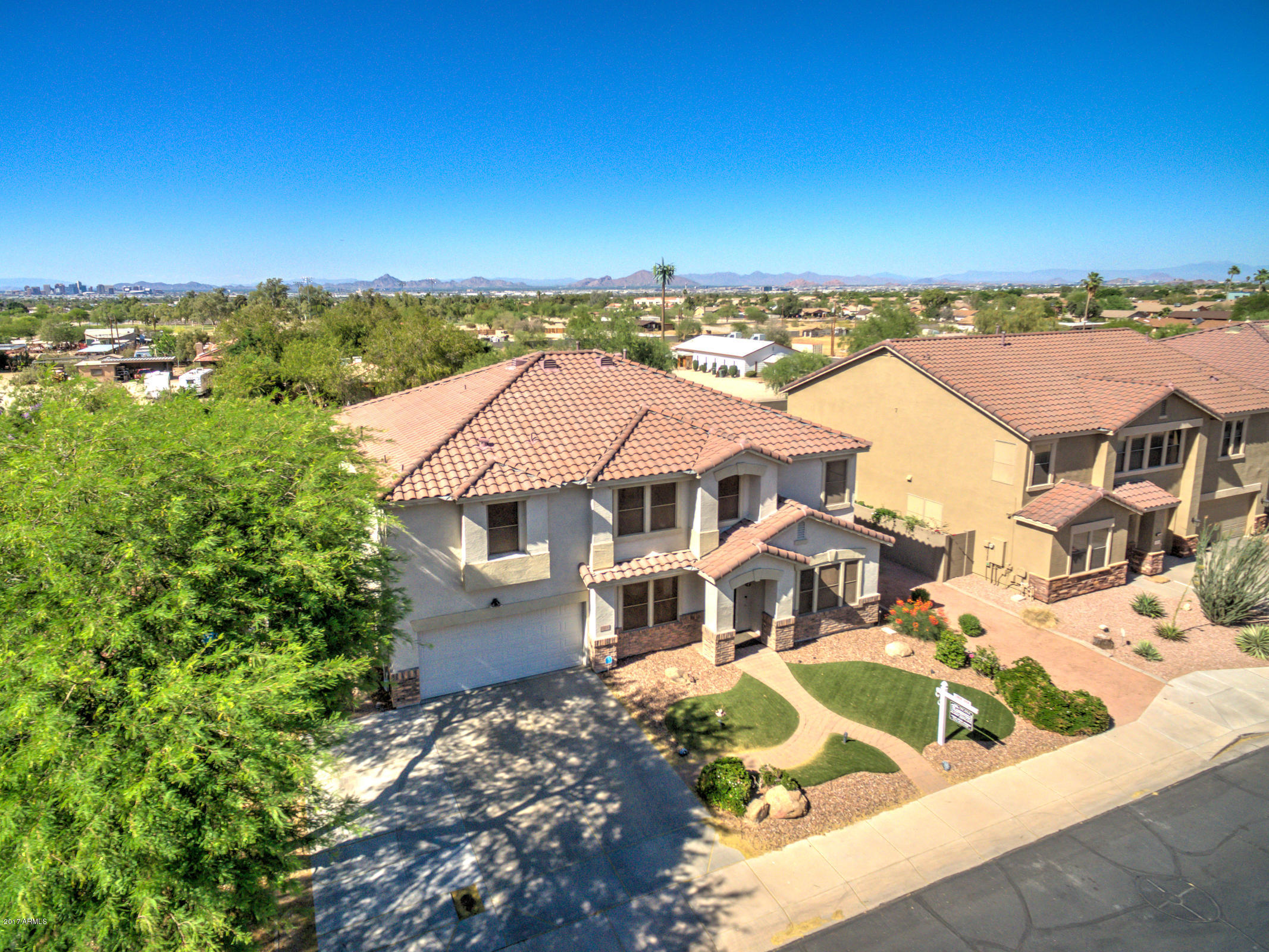 1314 East Pedro Road Phoenix, AZ 85042 - Photo 61 of 73 1314 E Pedro Rd-68