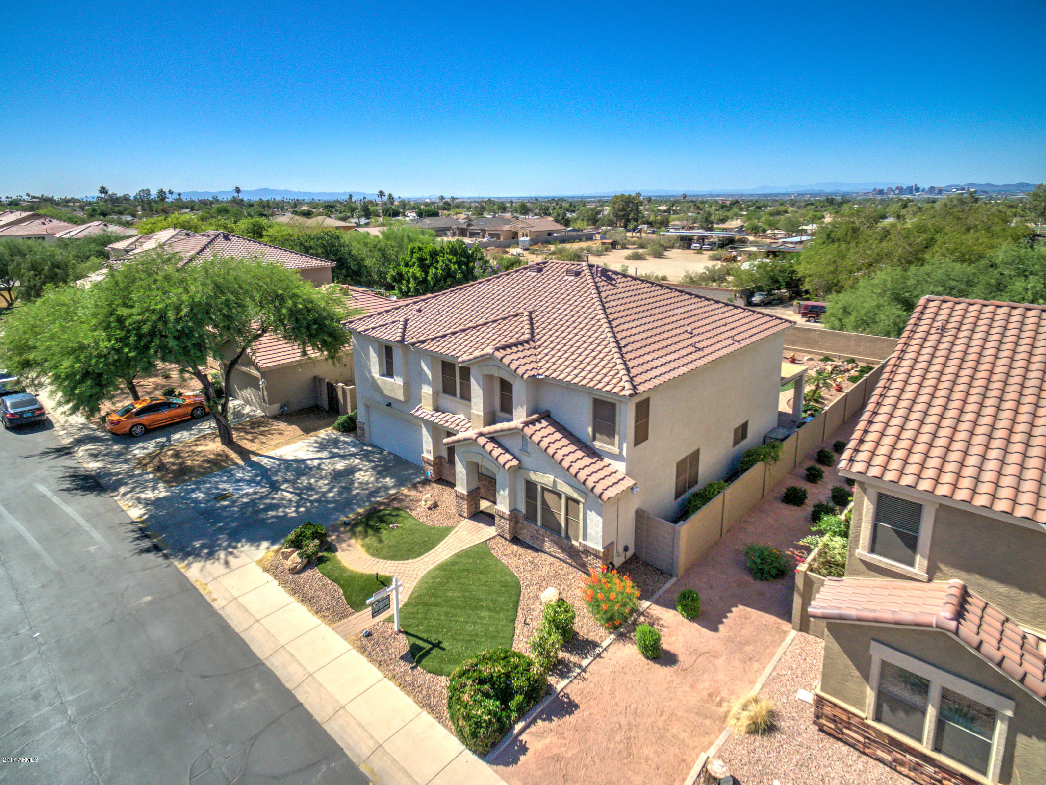 1314 East Pedro Road Phoenix, AZ 85042 - Photo 64 of 73 1314 E Pedro Rd-71
