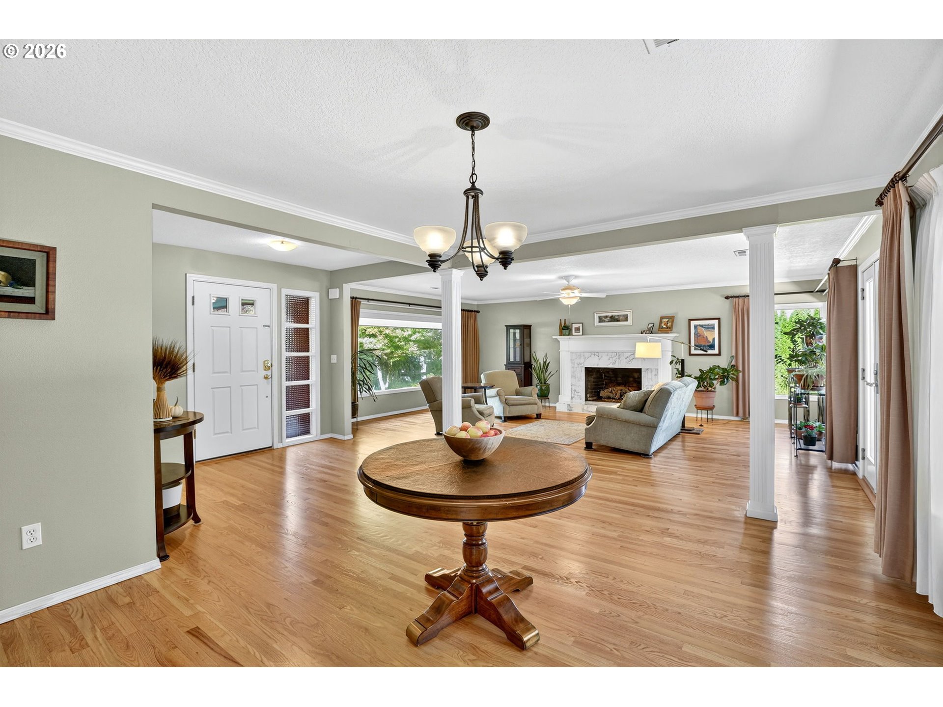 1620 Southwest Maplecrest Drive Portland, OR 97219 - Photo 10 of 48 Dining Room