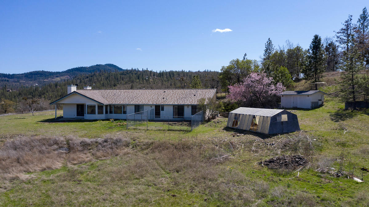 3990 East Antelope Road Eagle Point, OR 97524 - Photo 29 of 32 29