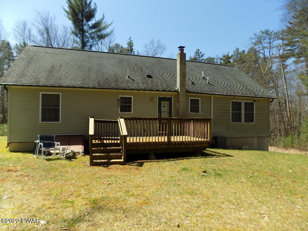 379 Long Meadow Road Milford, PA 18337 - Photo 3 of 19