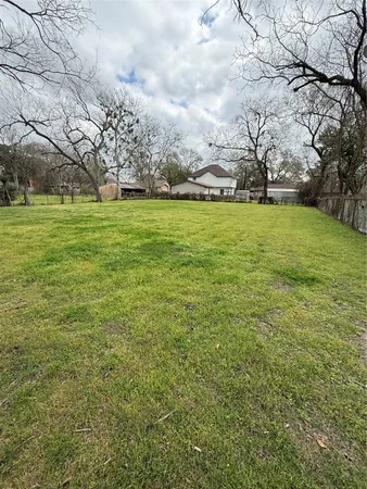 $210,000 | 208 East State Street, Eagle Lake, TX 77434