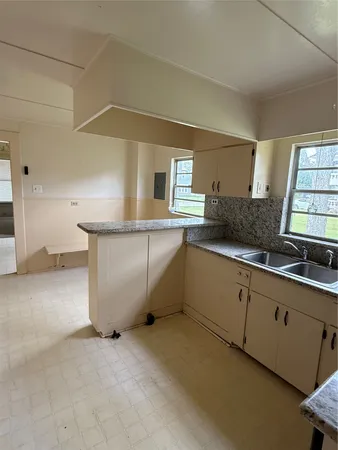 $210,000 | 208 East State Street, Eagle Lake, TX 77434