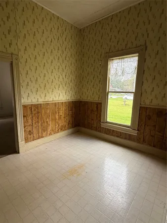 $210,000 | 208 East State Street, Eagle Lake, TX 77434