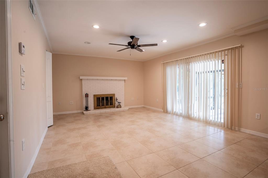 7324 Phillips Street Sarasota, FL 34243 - Photo 3 of 21