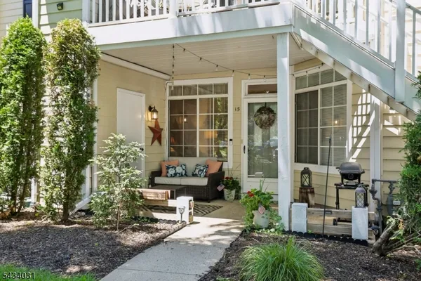 $330,000 | 15 Wescott Road, Unit 15, Bedminster, NJ 07921