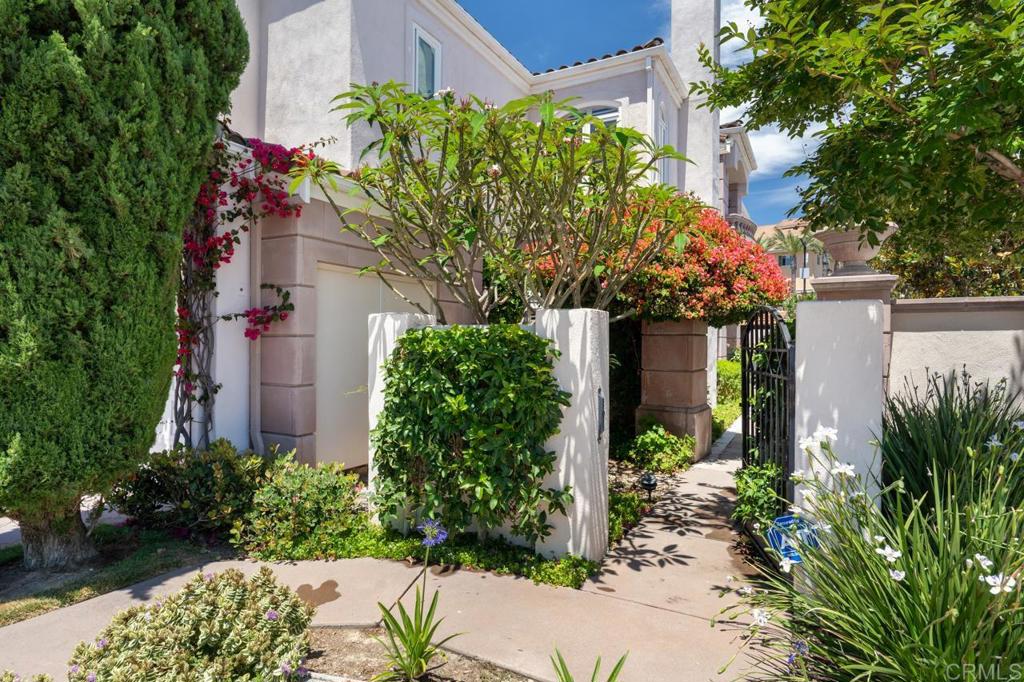 5402 Renaissance Avenue San Diego, CA 92122 - Photo 2 of 73