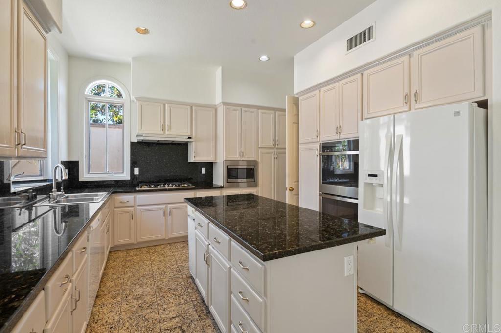 5402 Renaissance Avenue San Diego, CA 92122 - Photo 25 of 73