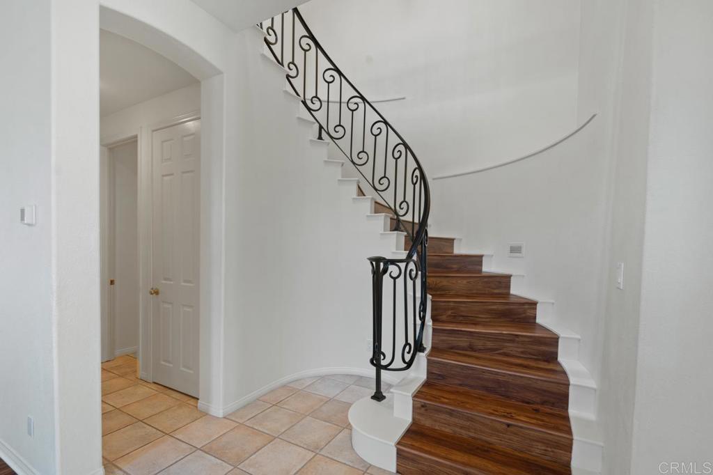 5402 Renaissance Avenue San Diego, CA 92122 - Photo 29 of 73 a view of entryway and hall with a door