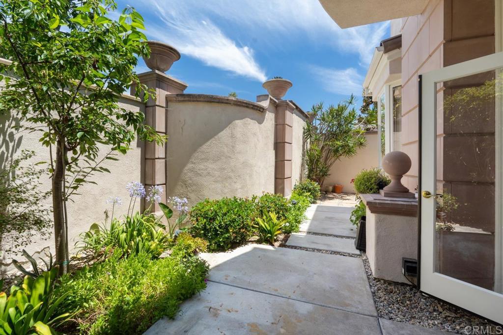 5402 Renaissance Avenue San Diego, CA 92122 - Photo 59 of 73