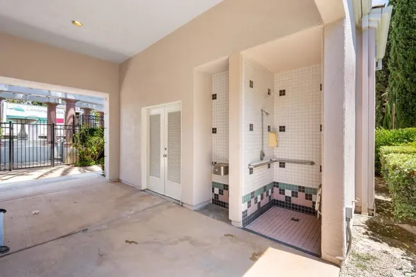 $5,950 | 5402 Renaissance Avenue, San Diego, CA 92122