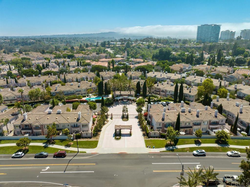 5402 Renaissance Avenue San Diego, CA 92122 - Photo 70 of 73 an aerial view of residential houses with outdoor space