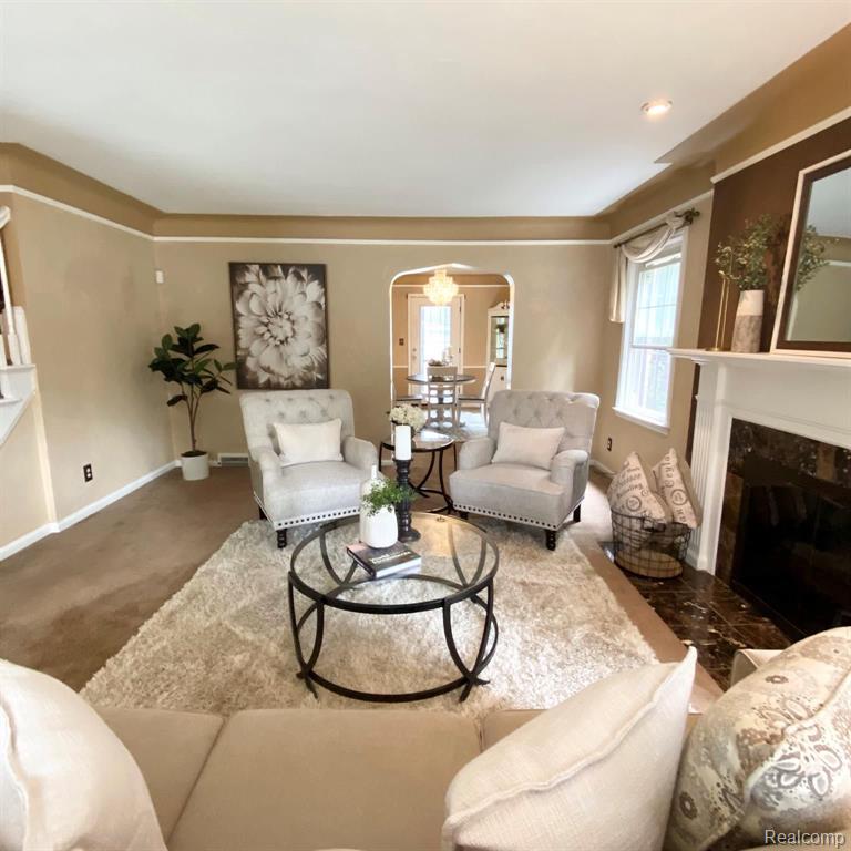 20424 Stratford Road Detroit, MI 48221 - Photo 5 of 19