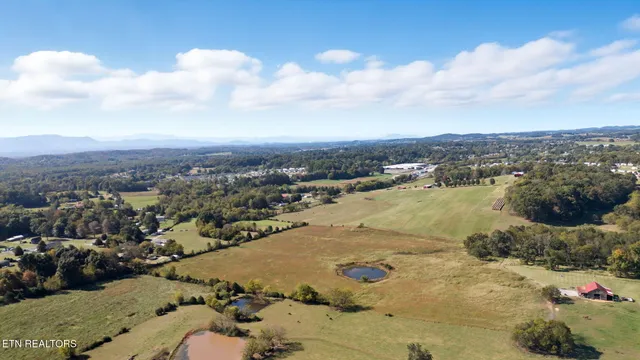 $264,900 | 210 Songbird Way, White Pine, TN 37890