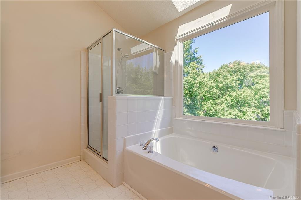 10806 Ridge Acres Road Charlotte, NC 28214 - Photo 22 of 33 Gallery Image 22