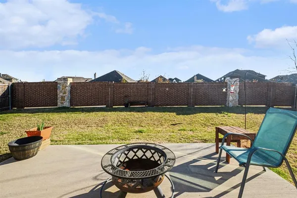 $350,000 | 1000 Highberry Drive, Anna, TX 75409