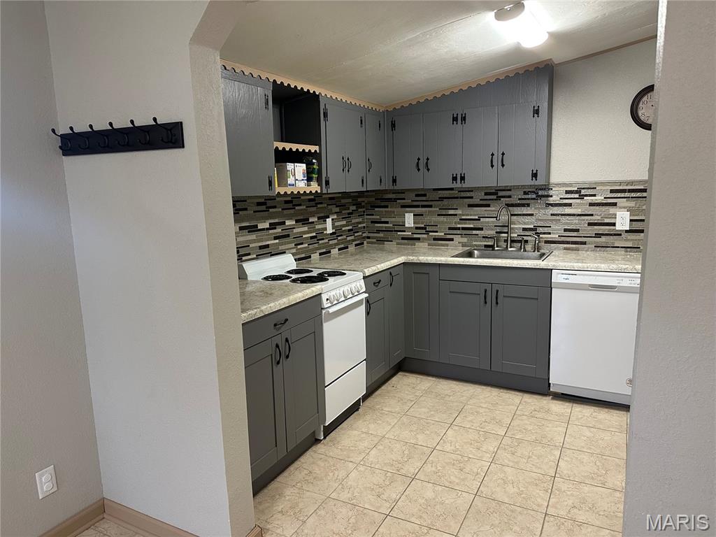 33624 Normal Drive Eldridge, MO 65463 - Photo 5 of 16