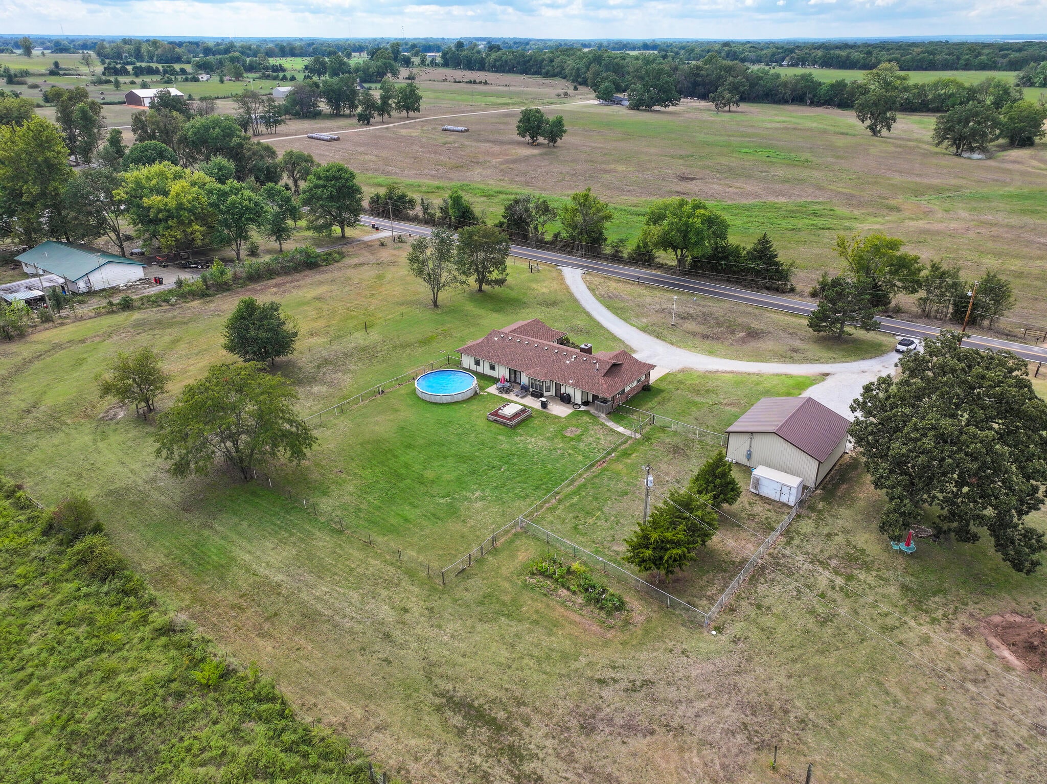 25600 South 640 Road Grove, OK 74344 - Photo 2 of 28 DJI_20250922142711_0789_D