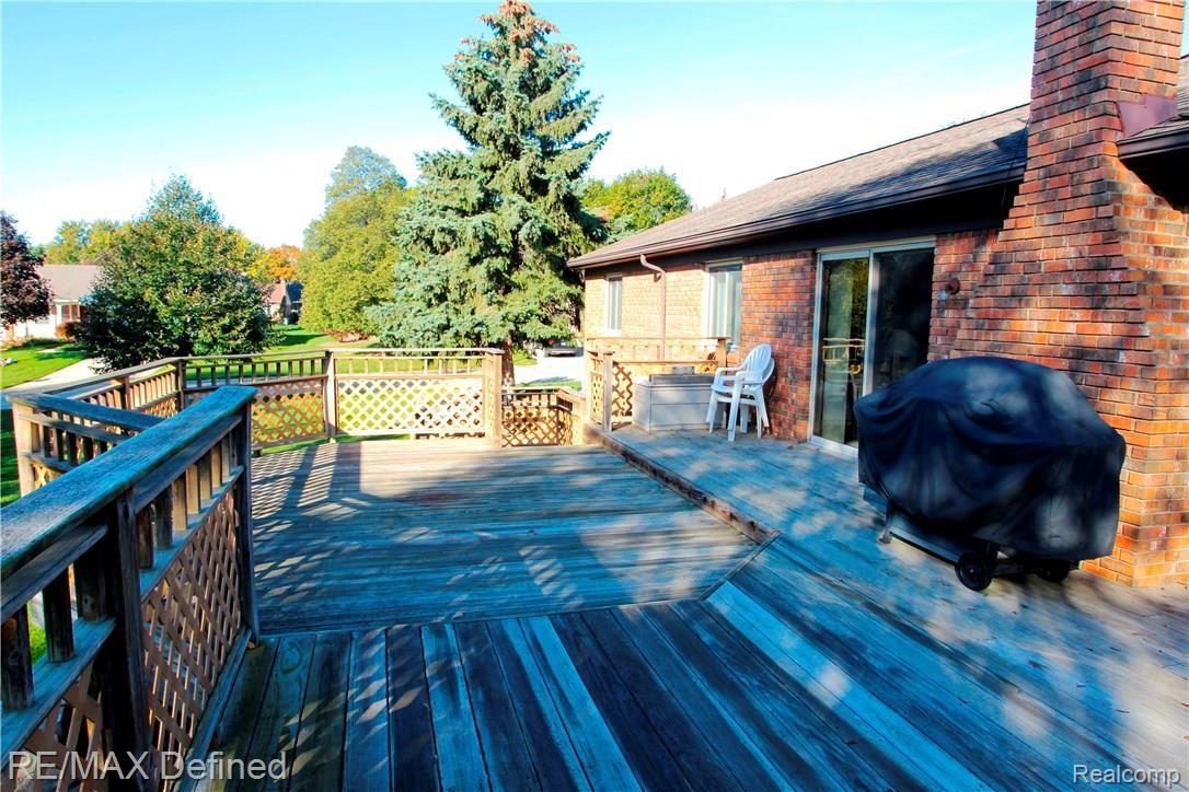 283 Poco Court Rochester, MI 48307 - Photo 9 of 56 00 xdeck c.jpg
