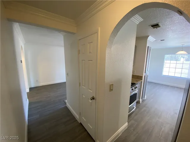 $189,995 | 2700 North Rainbow Boulevard, Unit 1137, Las Vegas, NV 89108