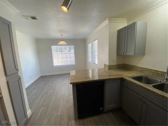 $189,995 | 2700 North Rainbow Boulevard, Unit 1137, Las Vegas, NV 89108