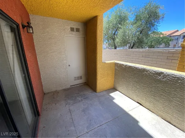 $189,995 | 2700 North Rainbow Boulevard, Unit 1137, Las Vegas, NV 89108