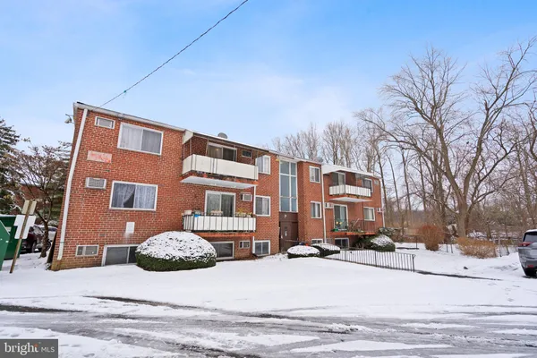 $144,900 | 110 Byberry Road, Unit P8, Philadelphia, PA 19116