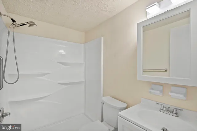 $149,900 | 110 Byberry Road, Unit P8, Philadelphia, PA 19116