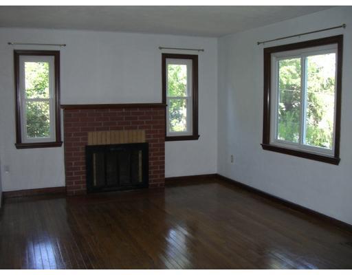 177 Sharon Road Greenville, PA 16125 - Photo 4 of 13 Living Room.