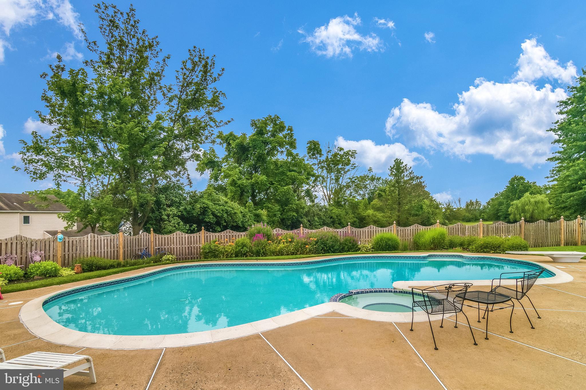 16 Hampton Circle Newtown, PA 18940 - Photo 3 of 57