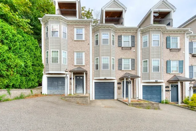 $460,000 | 38 Johnson Street, Worcester, MA 01604