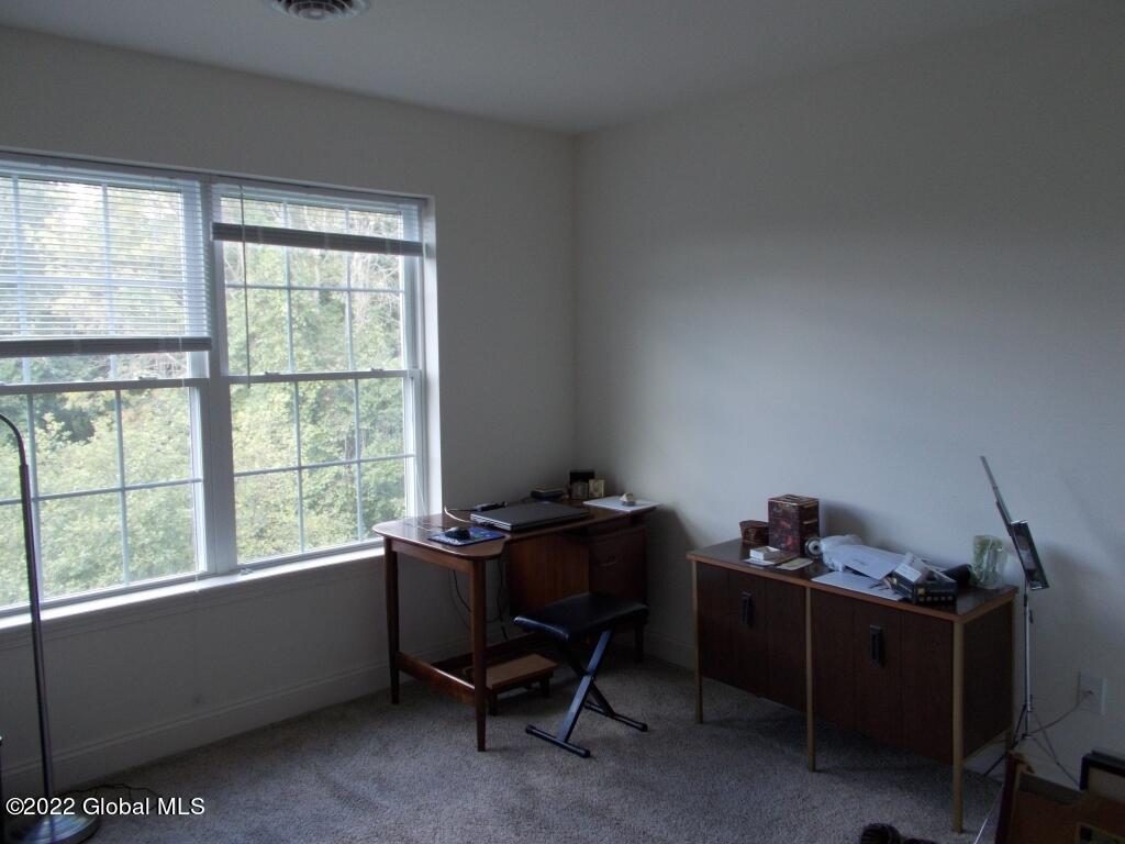 33 Reutter Drive Bethlehem, NY 12158 - Photo 17 of 19 17-17-3rd-bedroom