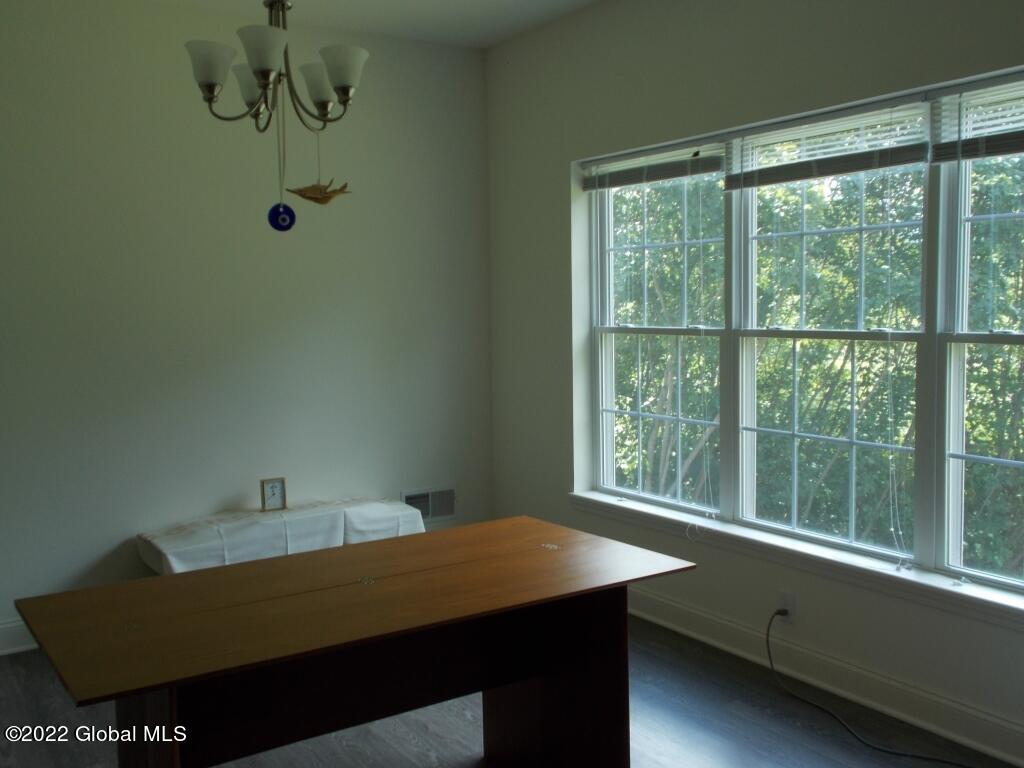 33 Reutter Drive Bethlehem, NY 12158 - Photo 6 of 19 06-6-dining