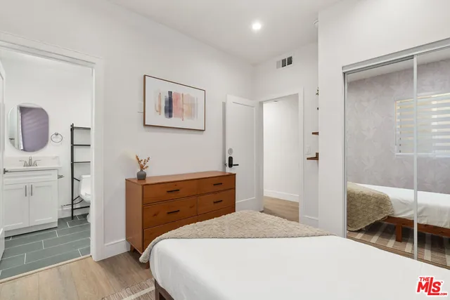 $13,989 | 1341 North Mariposa Avenue, Los Angeles, CA 90027