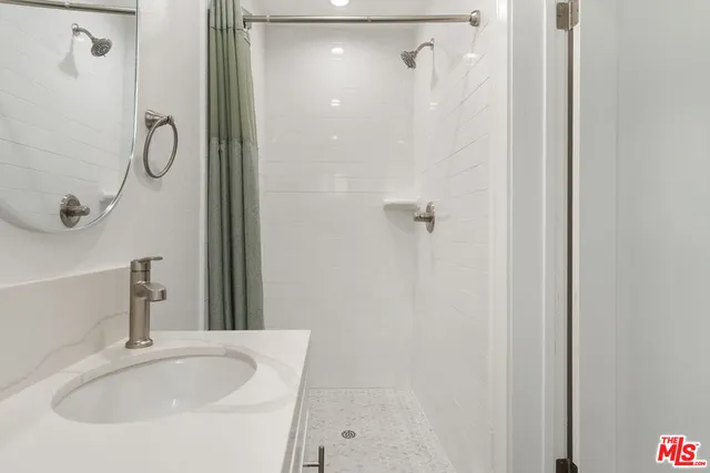 $13,989 | 1341 North Mariposa Avenue, Los Angeles, CA 90027