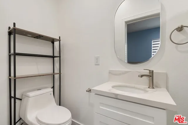 $13,989 | 1341 North Mariposa Avenue, Los Angeles, CA 90027