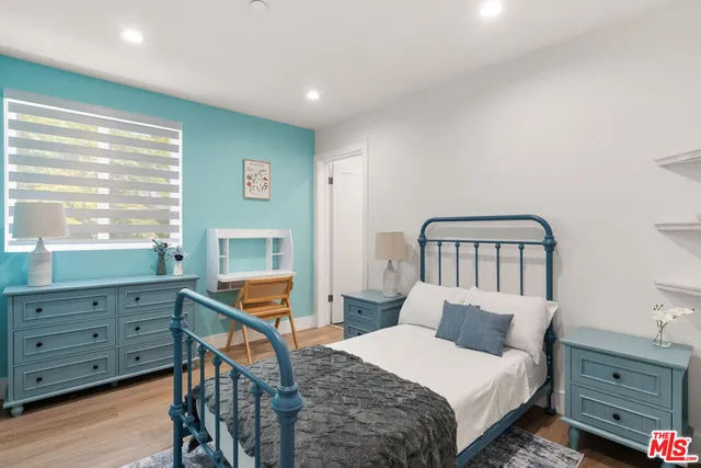 $13,989 | 1341 North Mariposa Avenue, Los Angeles, CA 90027