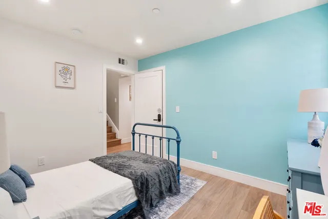 $13,989 | 1341 North Mariposa Avenue, Los Angeles, CA 90027