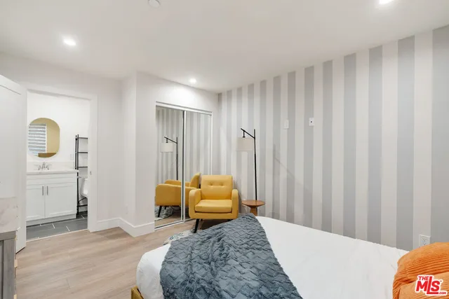 $13,989 | 1341 North Mariposa Avenue, Los Angeles, CA 90027