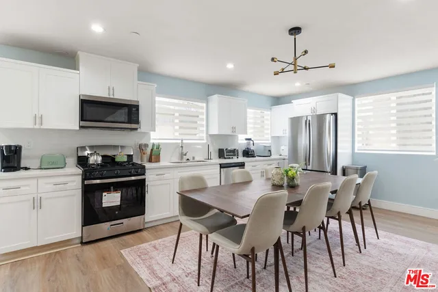 $13,989 | 1341 North Mariposa Avenue, Los Angeles, CA 90027