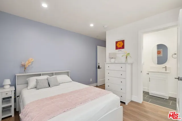 $13,989 | 1341 North Mariposa Avenue, Los Angeles, CA 90027