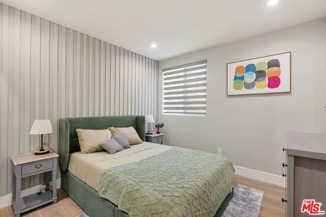 $13,989 | 1341 North Mariposa Avenue, Los Angeles, CA 90027