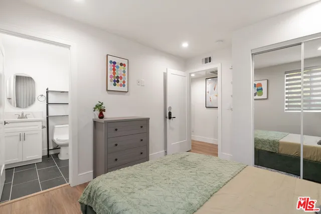 $13,989 | 1341 North Mariposa Avenue, Los Angeles, CA 90027