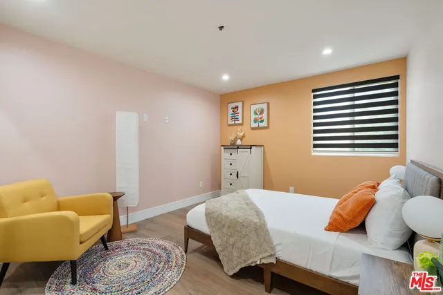 $13,989 | 1341 North Mariposa Avenue, Los Angeles, CA 90027