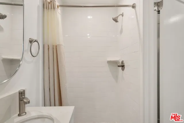 $13,989 | 1341 North Mariposa Avenue, Los Angeles, CA 90027